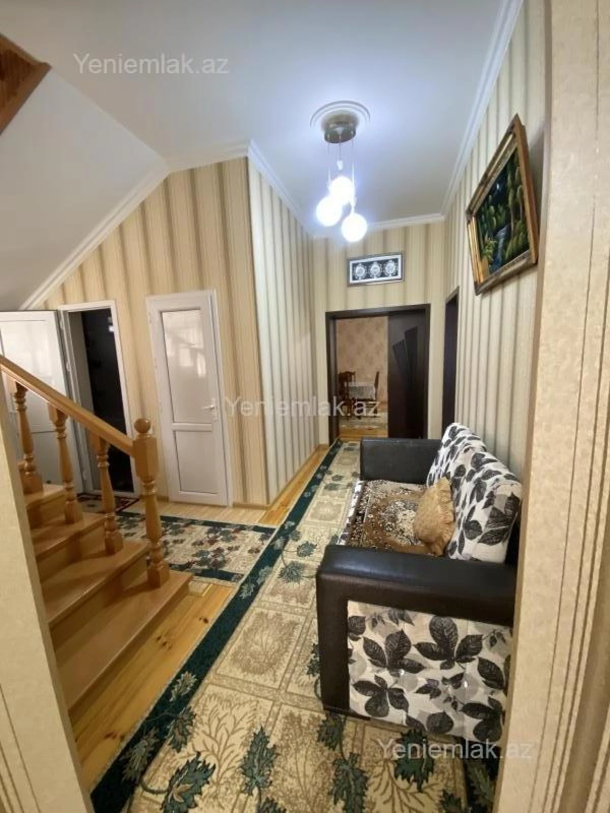 Satılır 4 otaqlı həyət evi 200 m²