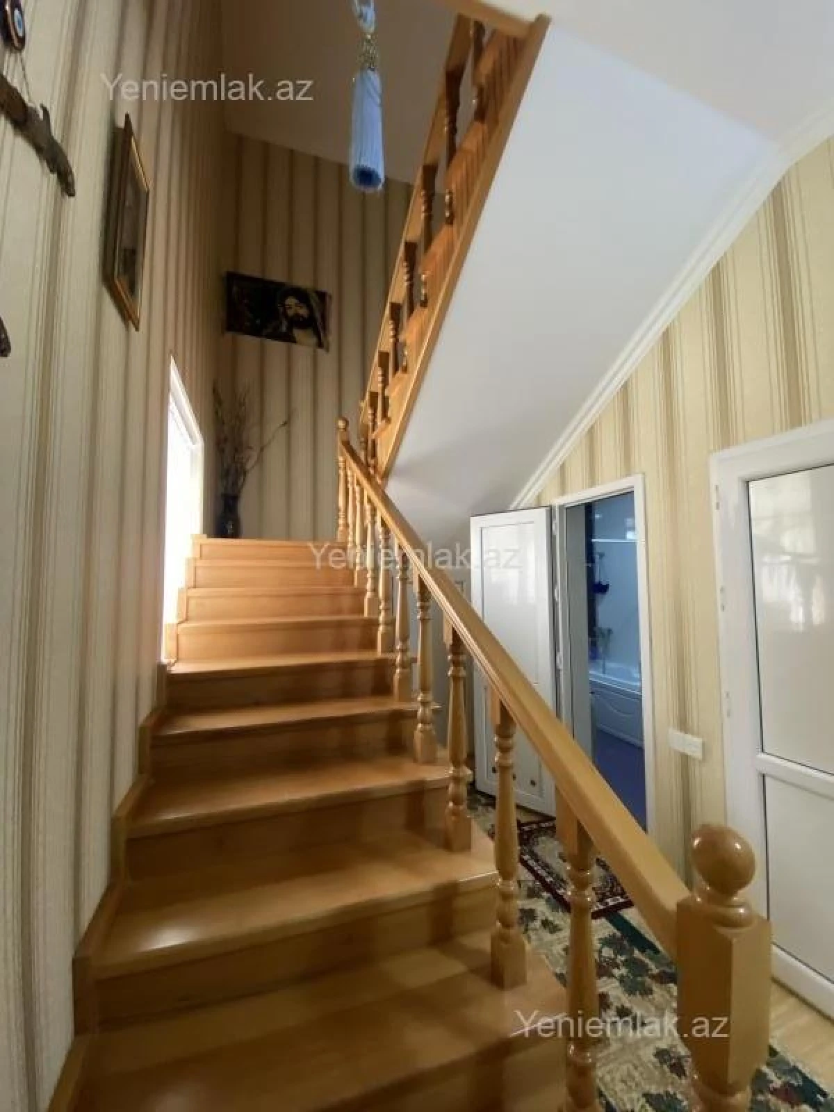 Satılır 4 otaqlı həyət evi 200 m²