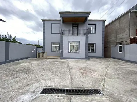 Satılır 4 otaqlı həyət evi 200 m²