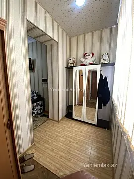 Satılır 4 otaqlı həyət evi 200 m²