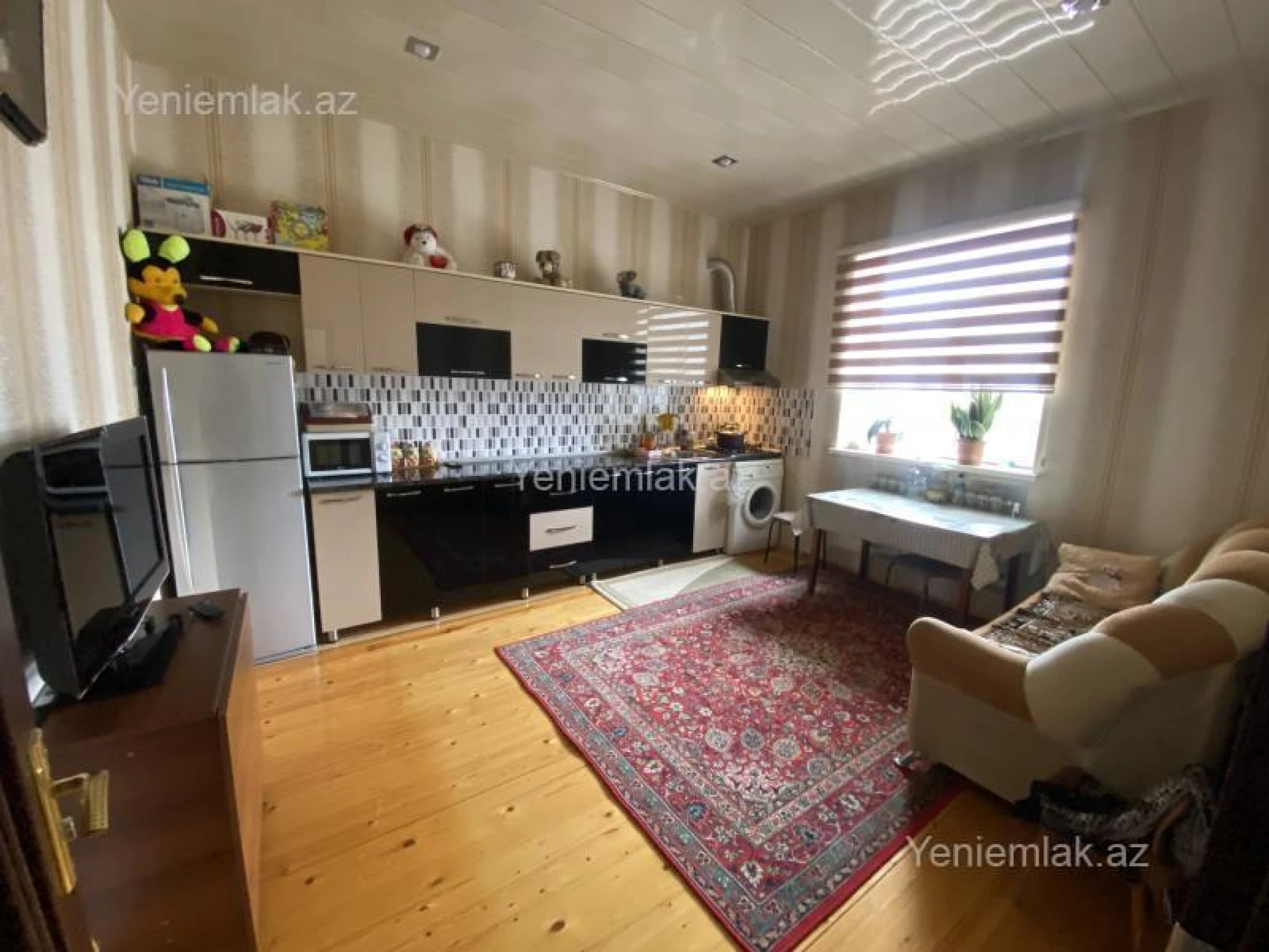 Satılır 4 otaqlı həyət evi 200 m²