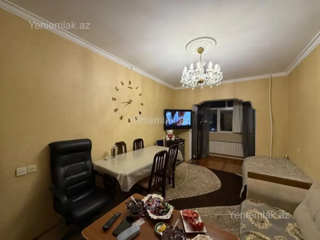 Satılır 3 otaqlı köhnə tikili 75 m²