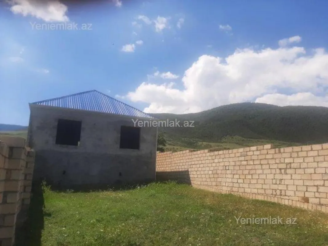 Satılır 2 otaqlı həyət evi 60 m²