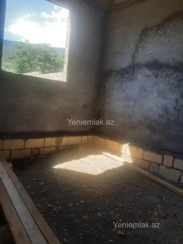 Satılır 2 otaqlı həyət evi 60 m²