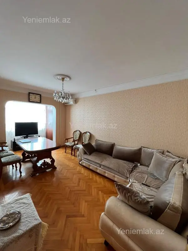 Satılır 3 otaqlı köhnə tikili 70 m²