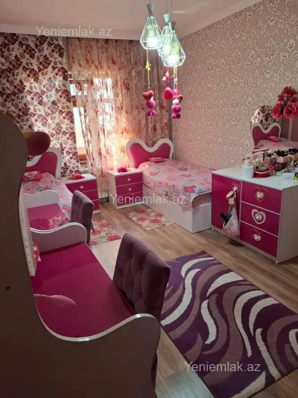 Satılır 4 otaqlı köhnə tikili 118 m²