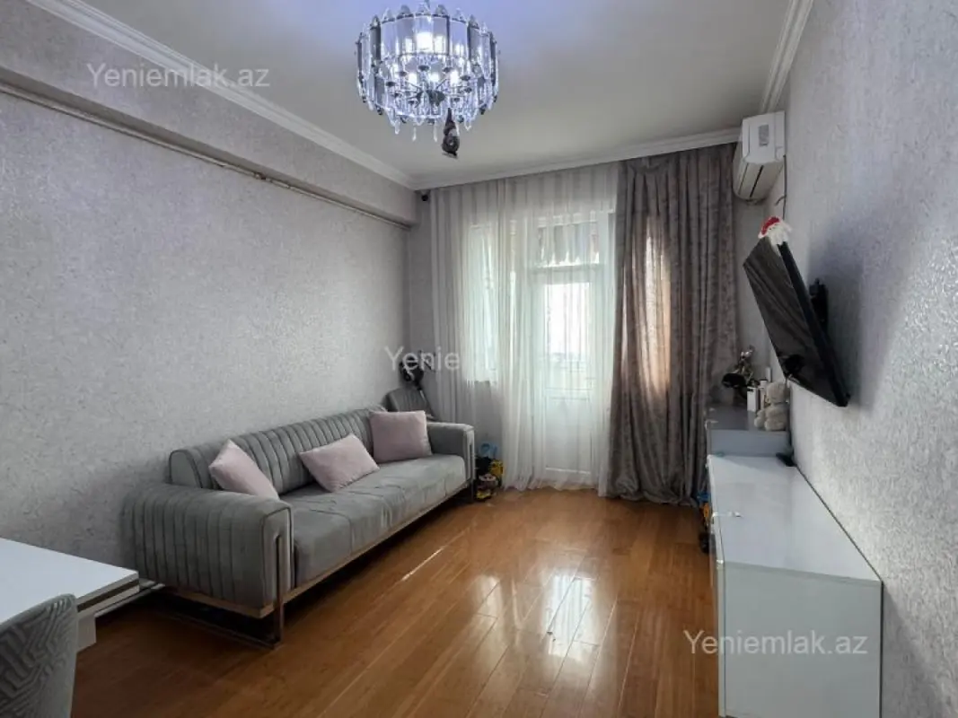 Satılır 2 otaqlı yeni tikili 60 m²
