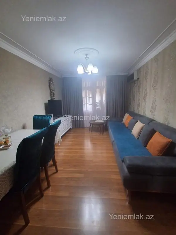 Satılır 3 otaqlı köhnə tikili 68 m²