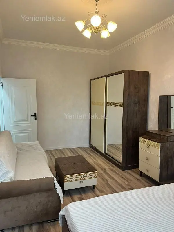 Satılır 1 otaqlı köhnə tikili 39 m²