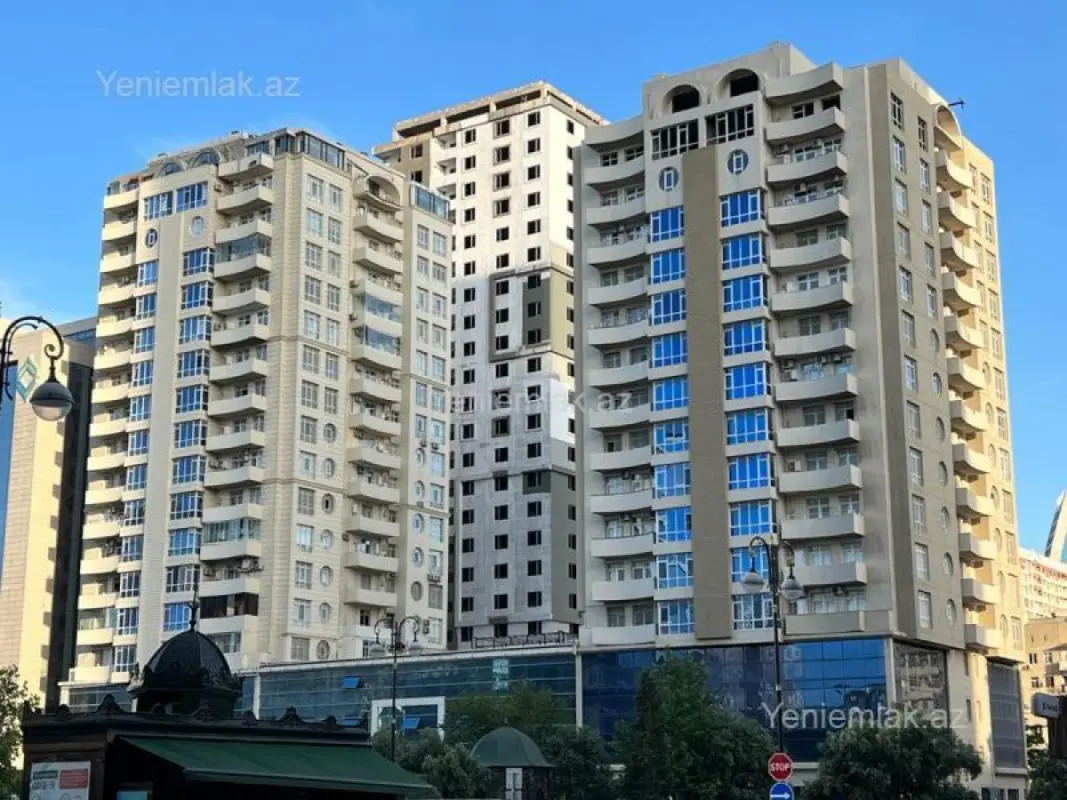 Satılır 3 otaqlı yeni tikili 123 m²