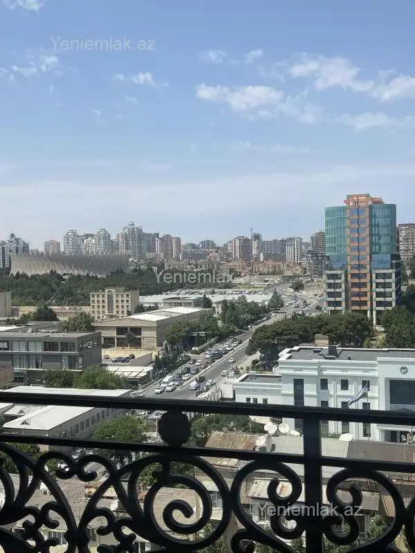 Satılır 4 otaqlı yeni tikili 128 m²