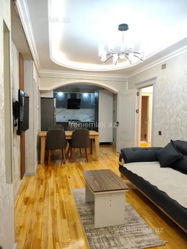 Satılır 3 otaqlı yeni tikili 105 m²