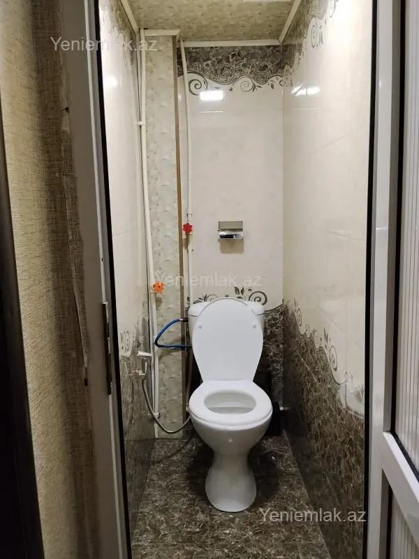 Satılır 3 otaqlı köhnə tikili 70 m²