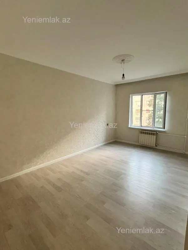 Satılır 2 otaqlı köhnə tikili 65 m²