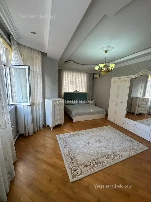 Satılır 3 otaqlı yeni tikili 140 m²