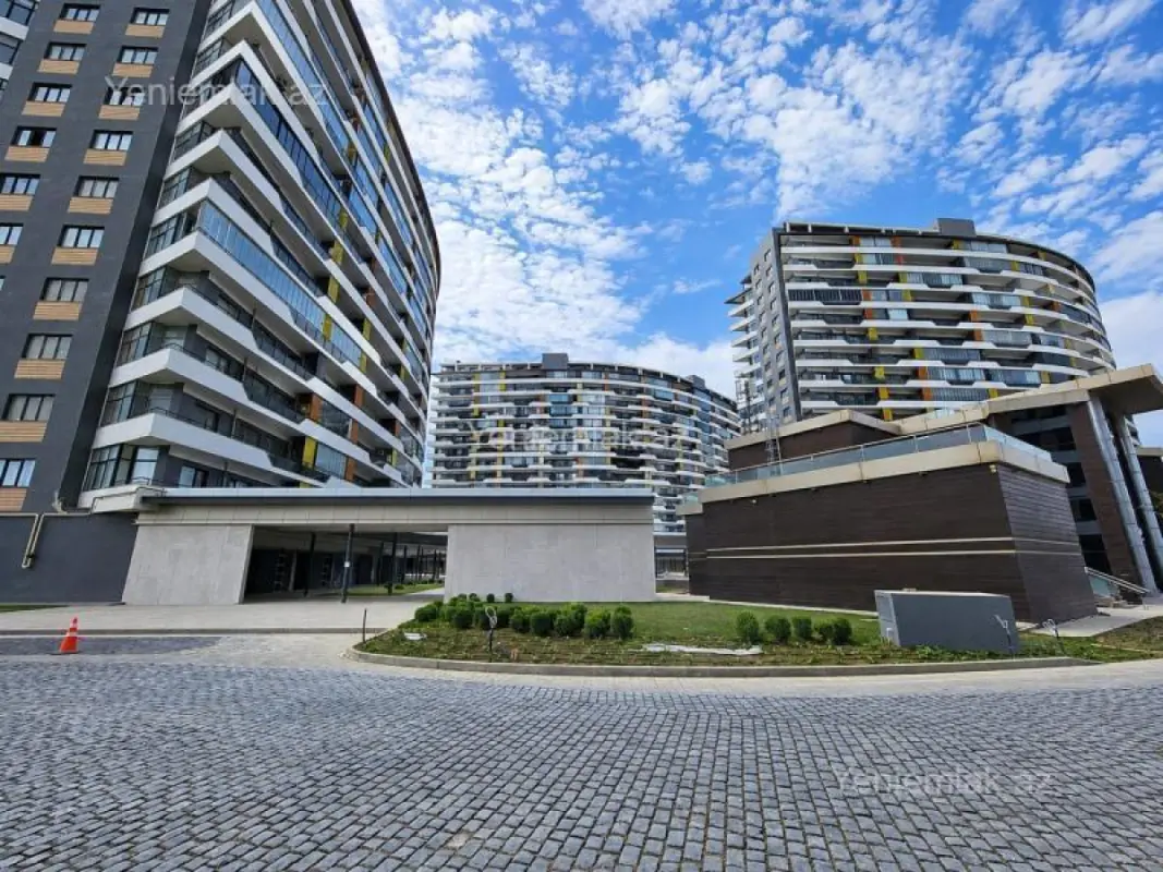 Satılır 4 otaqlı yeni tikili 170 m²