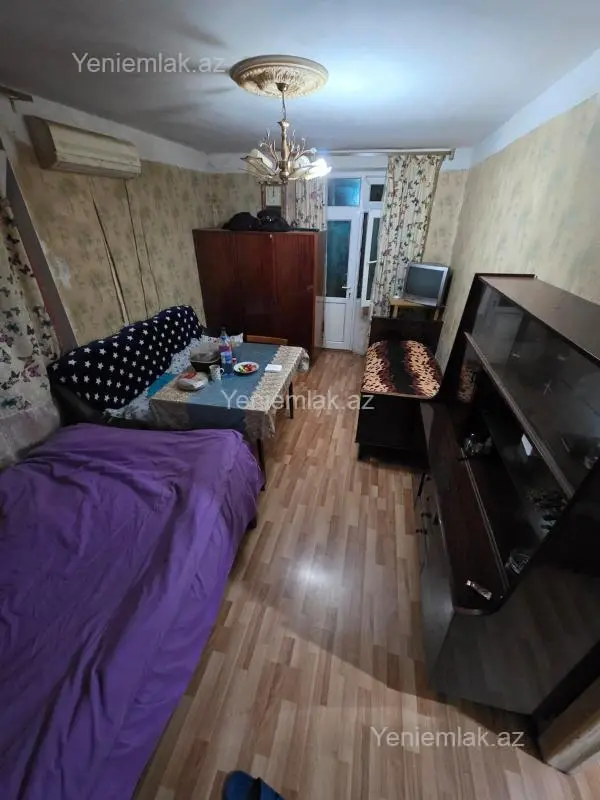 Satılır 1 otaqlı köhnə tikili 31 m²