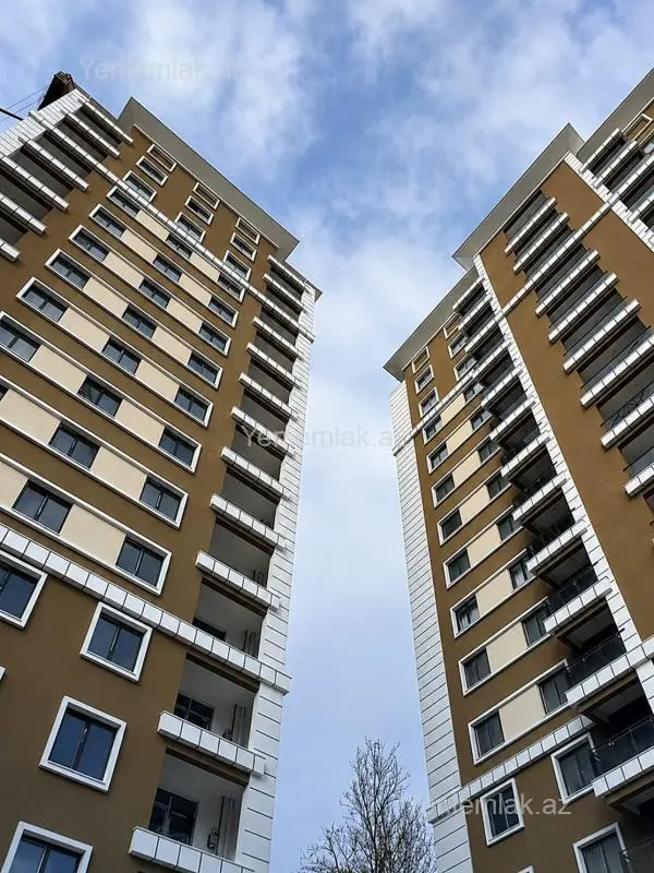 Satılır 3 otaqlı yeni tikili 105 m²