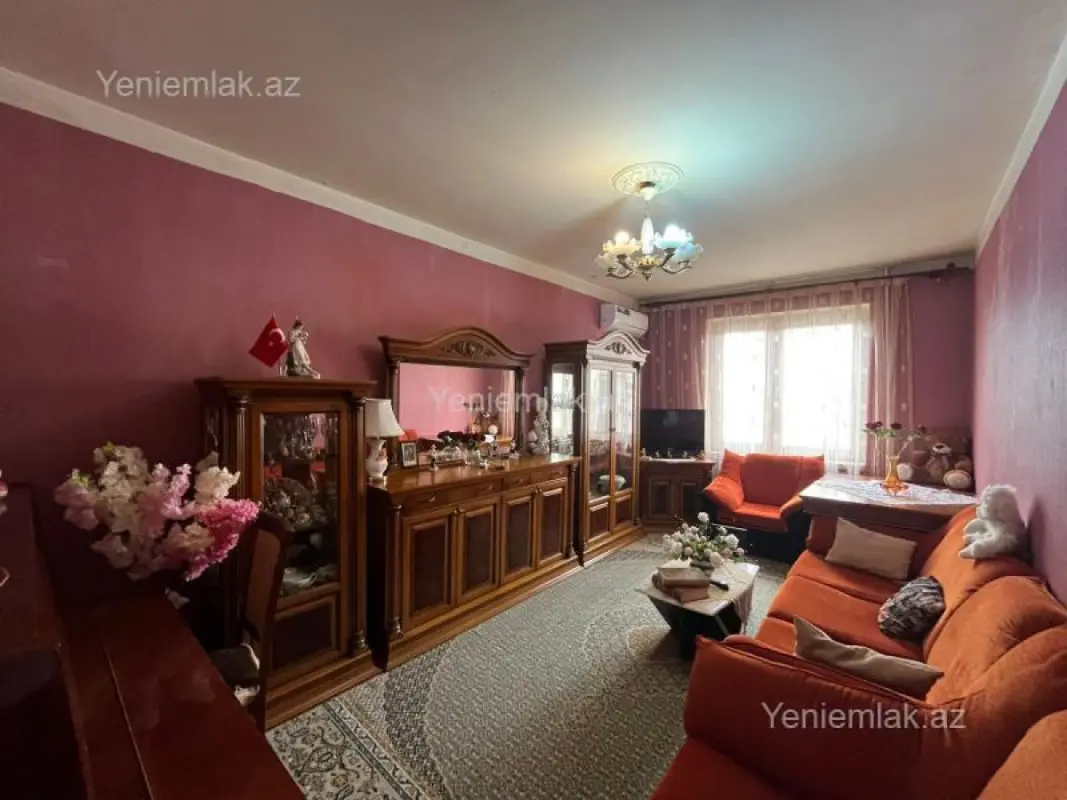 Satılır 3 otaqlı köhnə tikili 90 m²