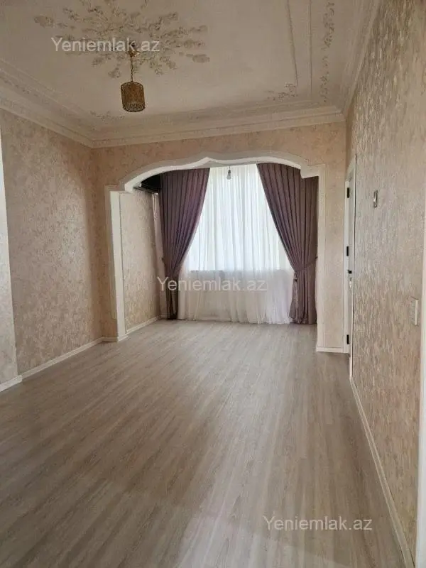 Satılır 2 otaqlı köhnə tikili 60 m²