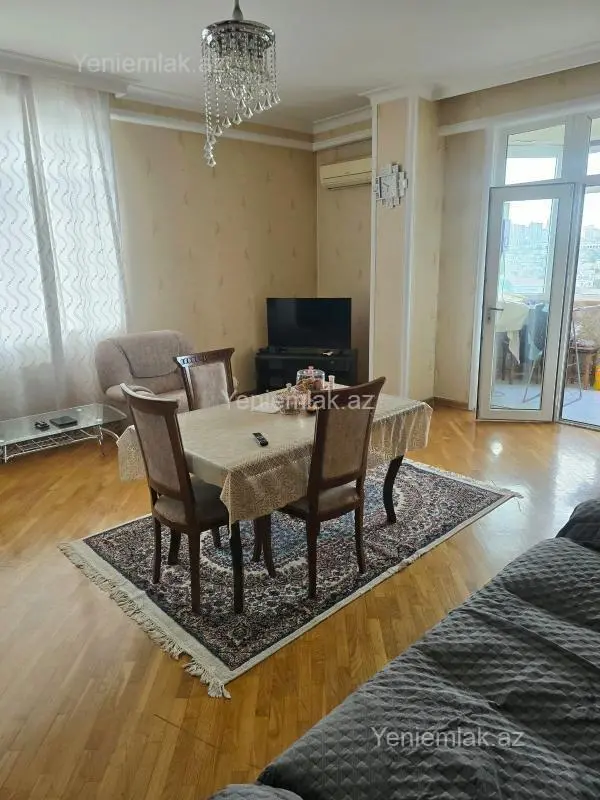 Satılır 2 otaqlı yeni tikili 90 m²