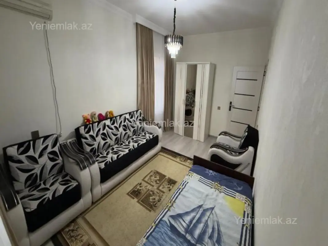 Satılır 1 otaqlı köhnə tikili 45 m²
