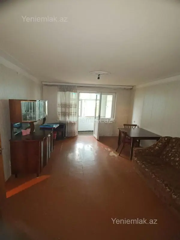 Satılır 1 otaqlı köhnə tikili 30 m²