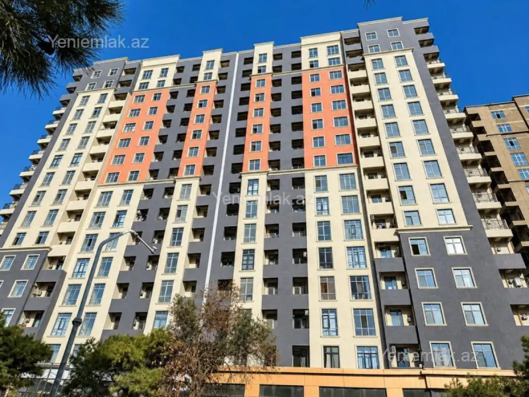 Satılır 2 otaqlı yeni tikili 80 m²