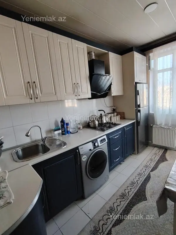 Satılır 3 otaqlı köhnə tikili 70 m²
