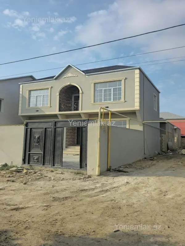 Satılır 4 otaqlı həyət evi 107 m²