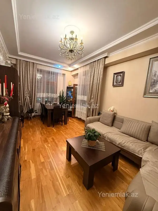 Satılır 2 otaqlı yeni tikili 75 m²
