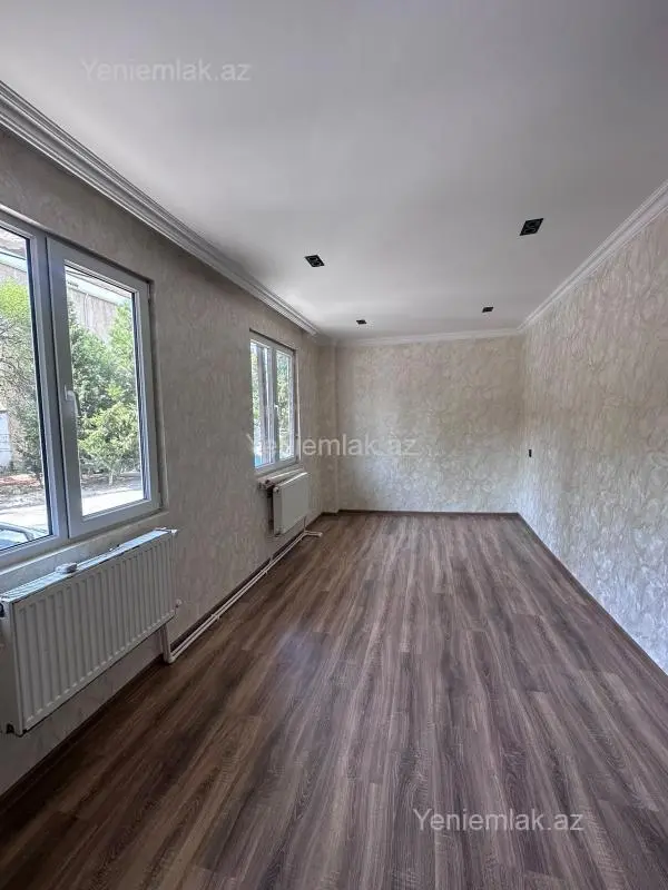 Satılır 1 otaqlı köhnə tikili 52 m²