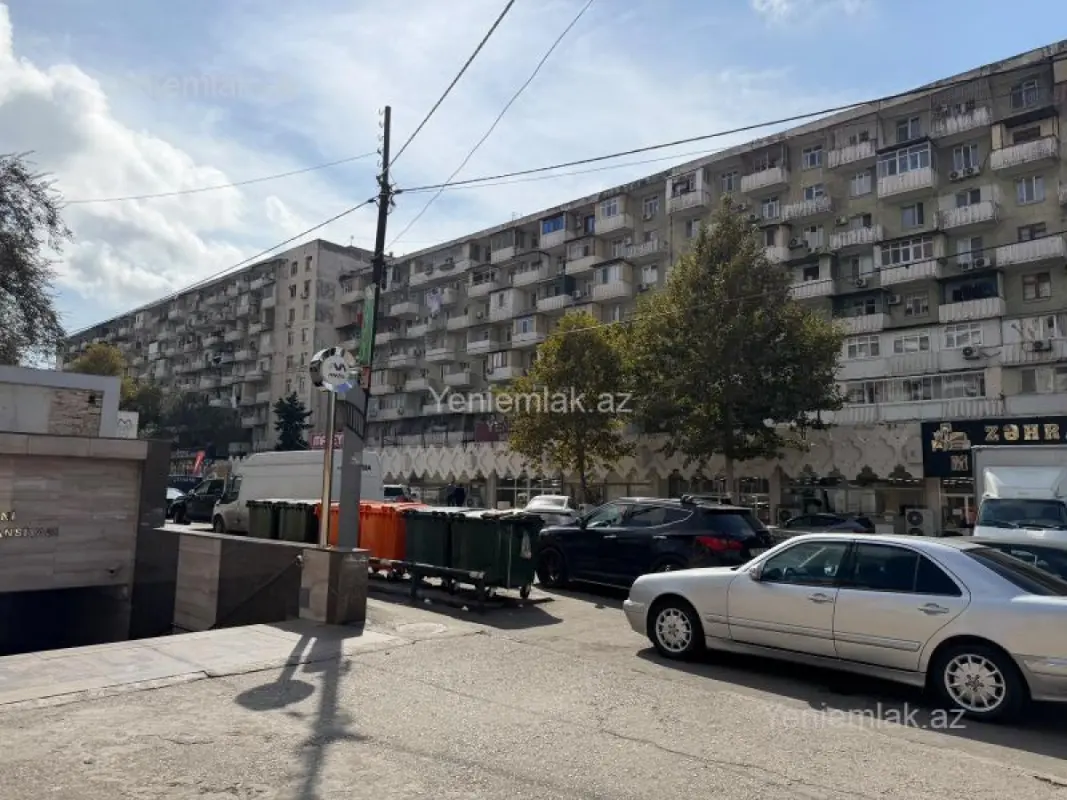 Satılır 3 otaqlı köhnə tikili 75 m²