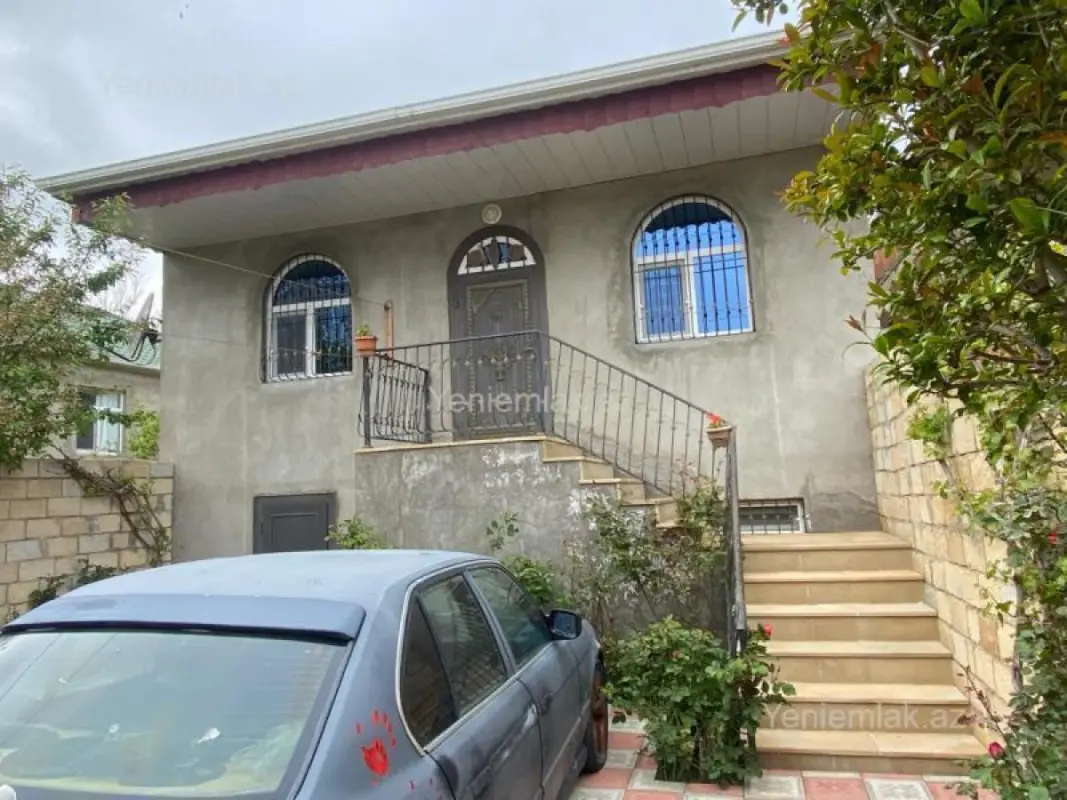 Satılır 4 otaqlı həyət evi 104 m²
