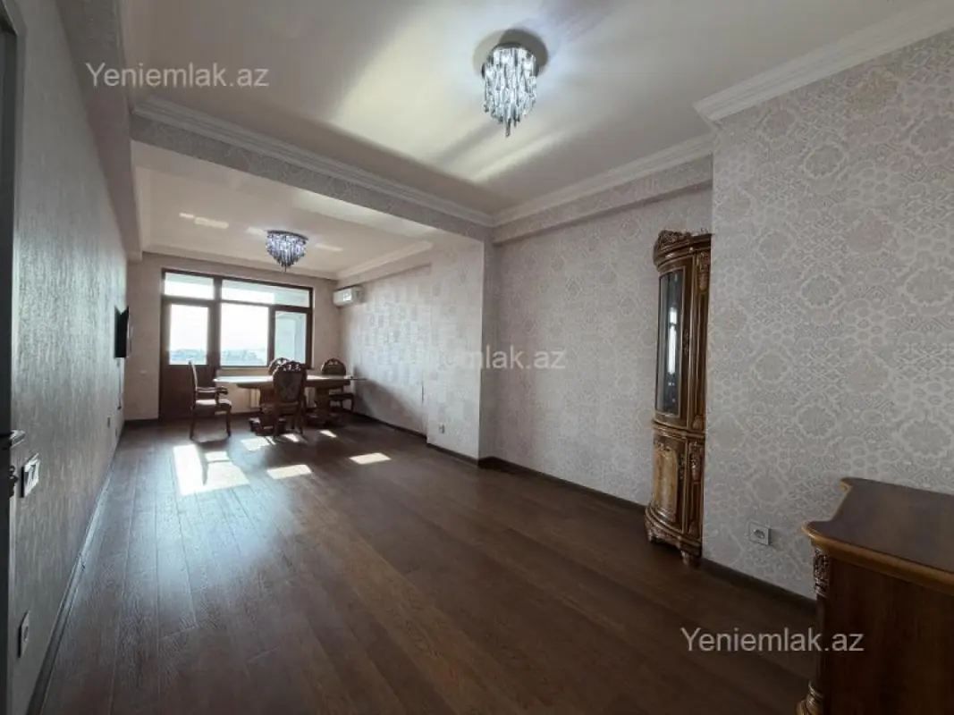 Satılır 3 otaqlı yeni tikili 126 m²