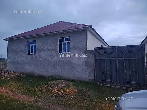 Satılır 4 otaqlı həyət evi 140 m² — Qəbələ 4 otaq 140.00 m²