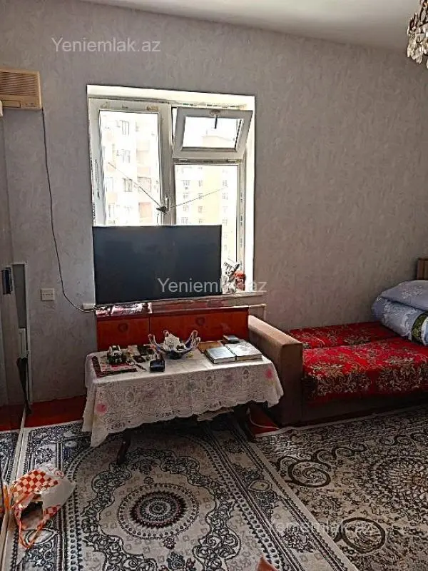 Satılır 2 otaqlı köhnə tikili 40 m²