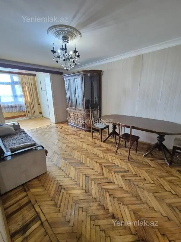 Satılır 2 otaqlı köhnə tikili 52 m²