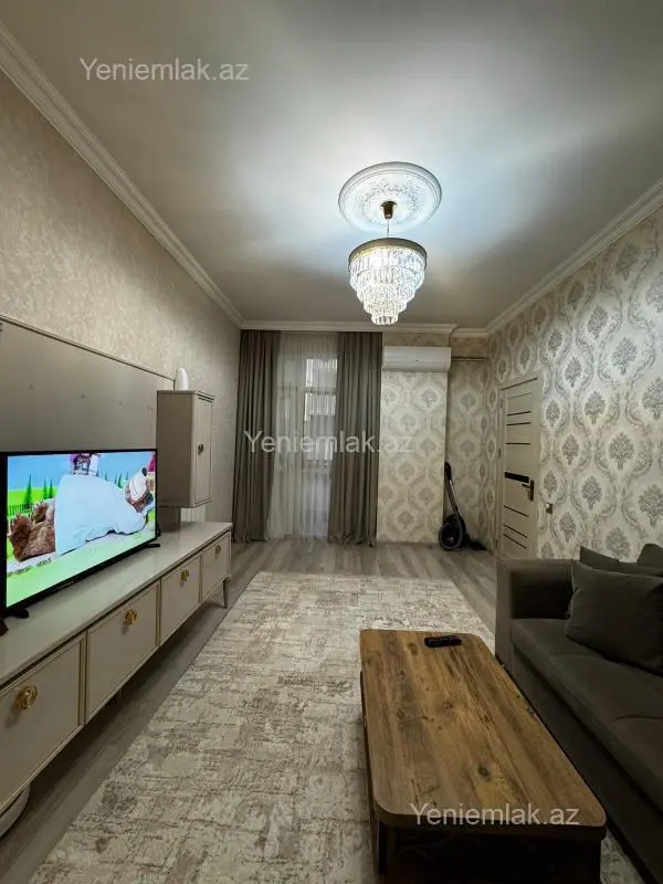 Satılır 3 otaqlı yeni tikili 82 m²