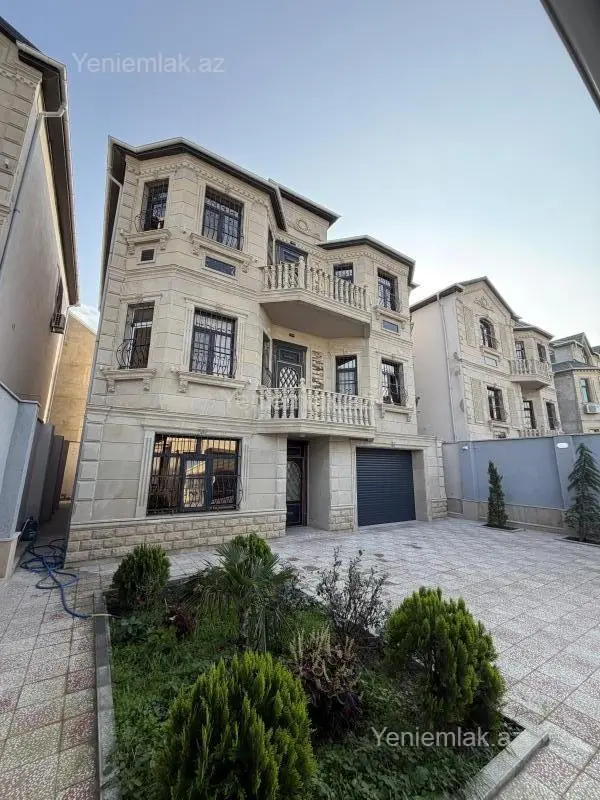 Satılır 5 otaqlı həyət evi 300 m²