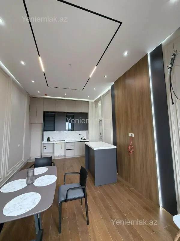 Satılır 3 otaqlı yeni tikili 72 m²