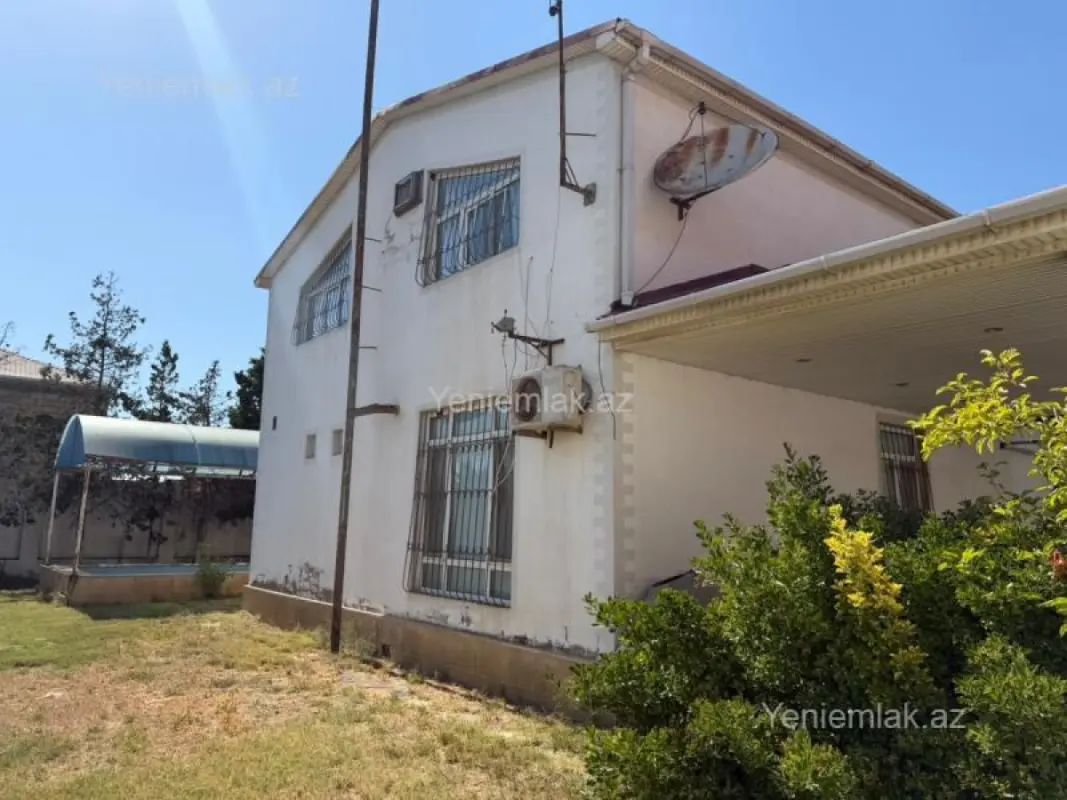 Satılır 4 otaqlı həyət evi 140 m²