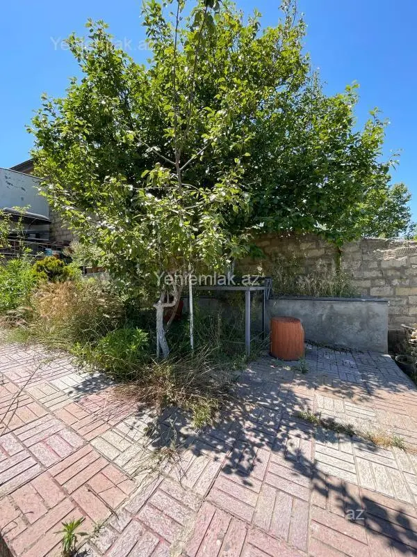Satılır 5 otaqlı həyət evi 140 m²