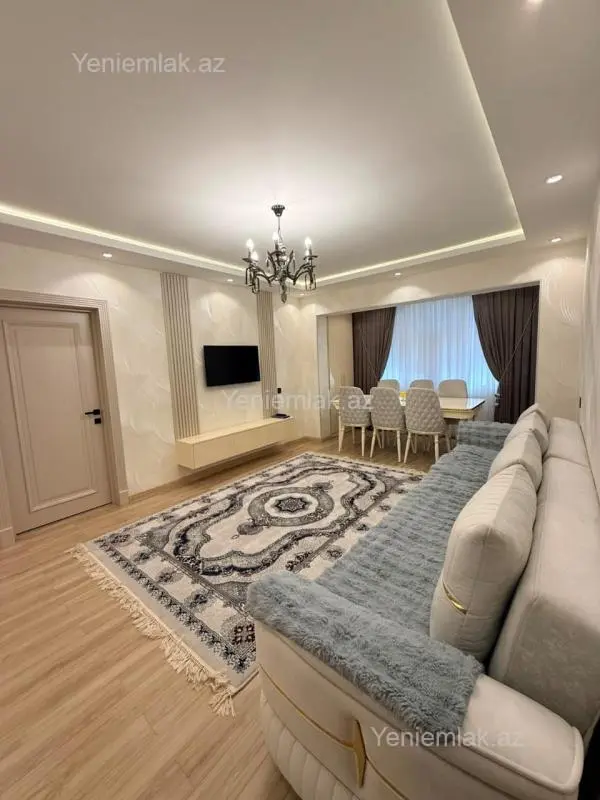 Satılır 4 otaqlı köhnə tikili 83 m²