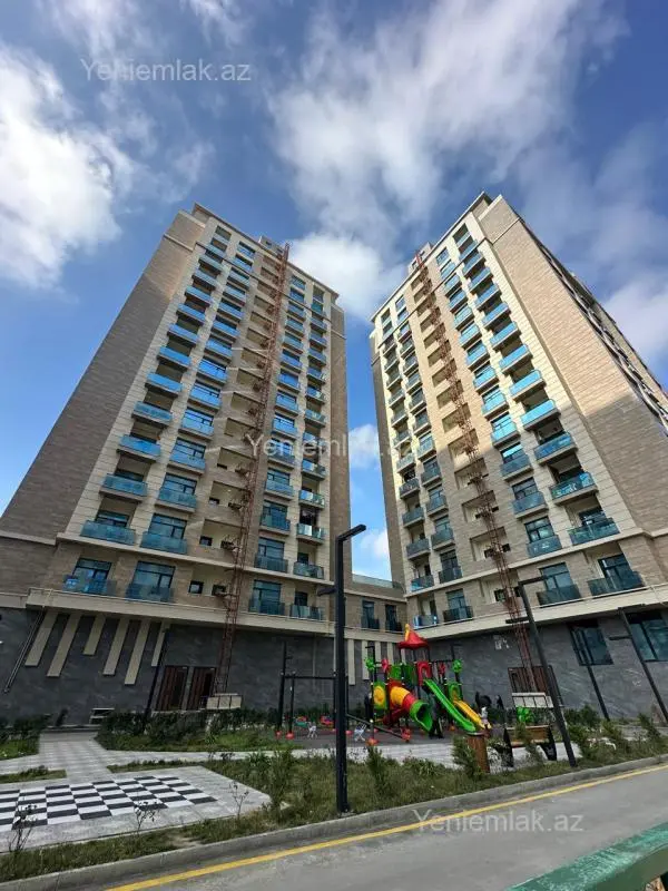 Satılır 3 otaqlı yeni tikili 133 m²