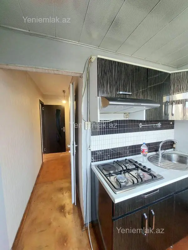 Satılır 1 otaqlı köhnə tikili 31 m²