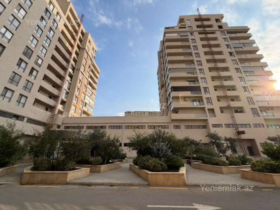 Satılır 3 otaqlı yeni tikili 108 m²