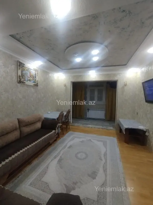 Satılır 3 otaqlı köhnə tikili 80 m²