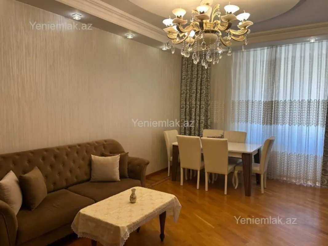 Satılır 3 otaqlı yeni tikili 136 m²