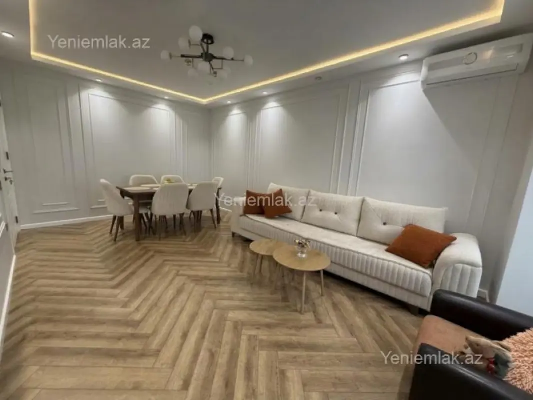 Satılır 2 otaqlı köhnə tikili 68 m²